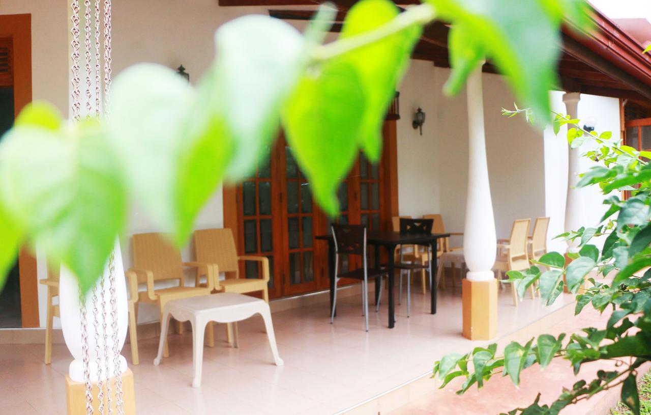 Hotel Las Vegas Anuradhapura Εξωτερικό φωτογραφία